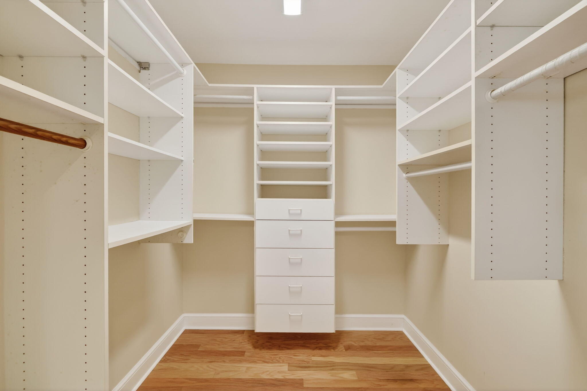 SAILFISH POINT - Residential