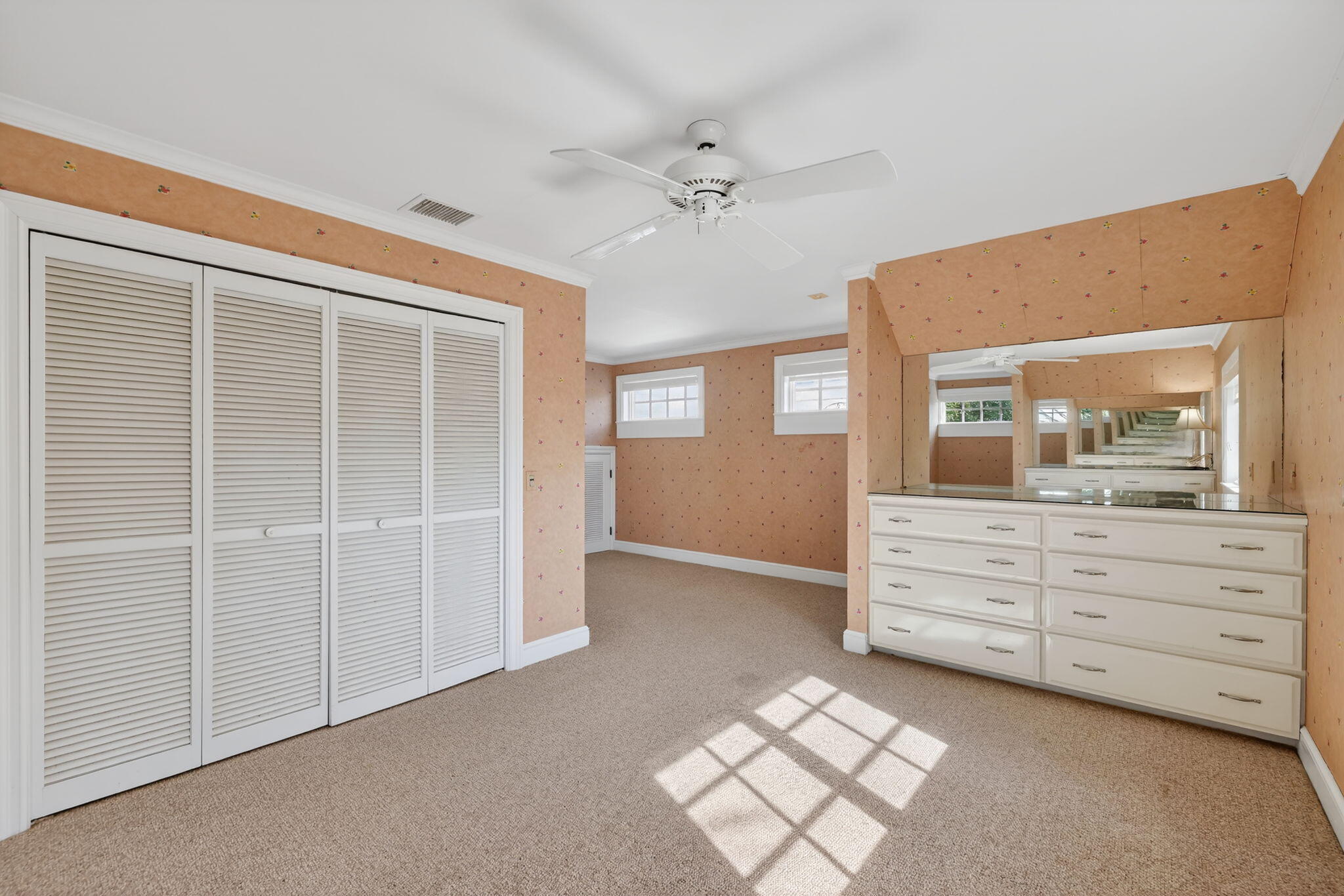 SAILFISH POINT - Residential