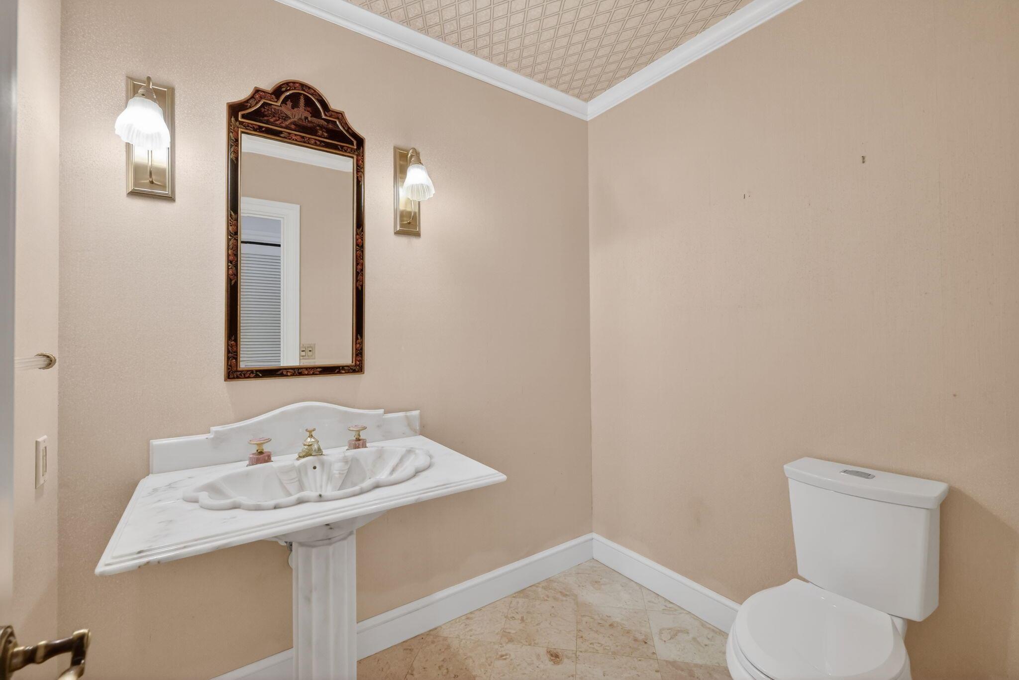 SAILFISH POINT - Residential