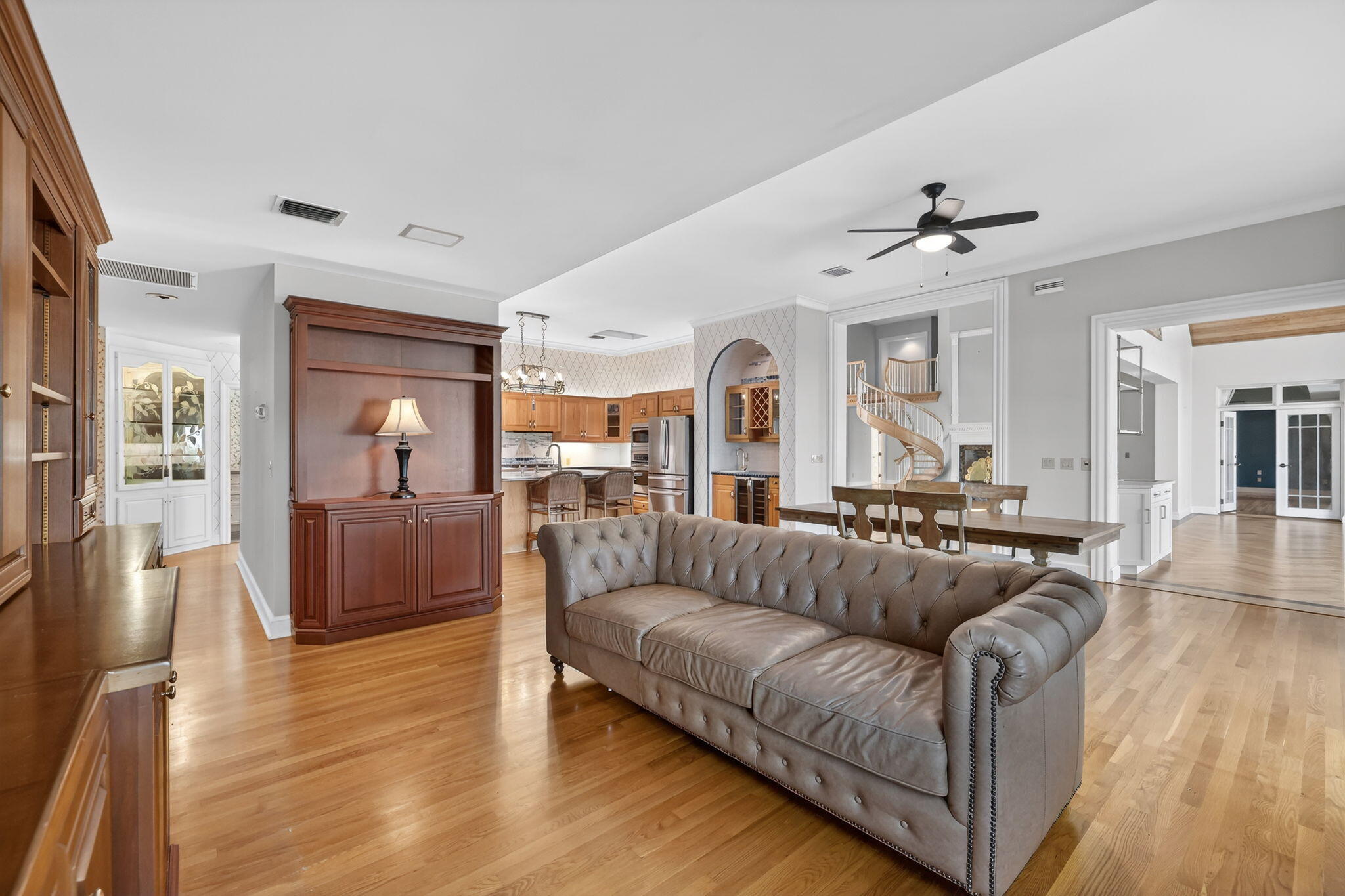 SAILFISH POINT - Residential