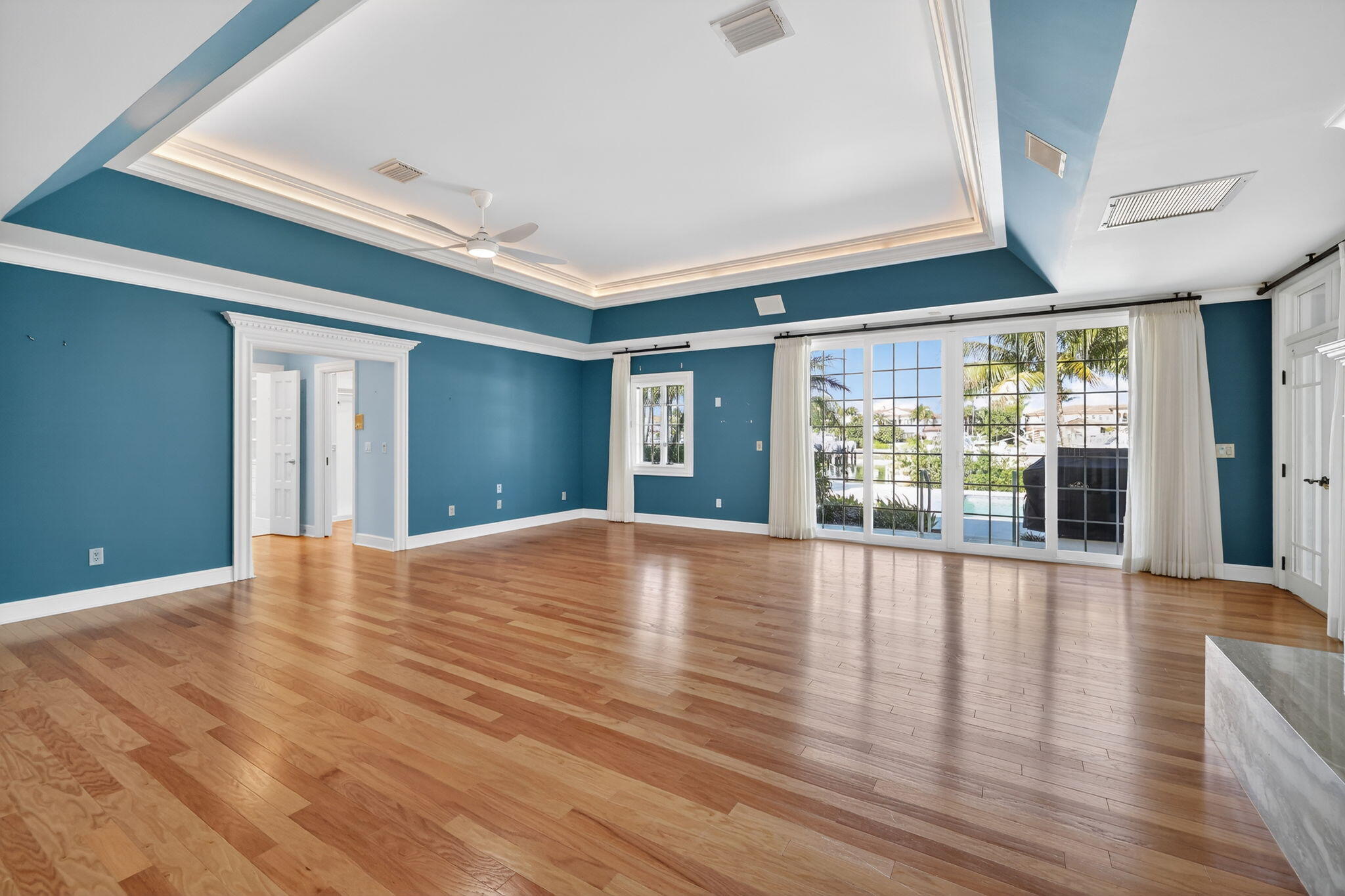 SAILFISH POINT - Residential