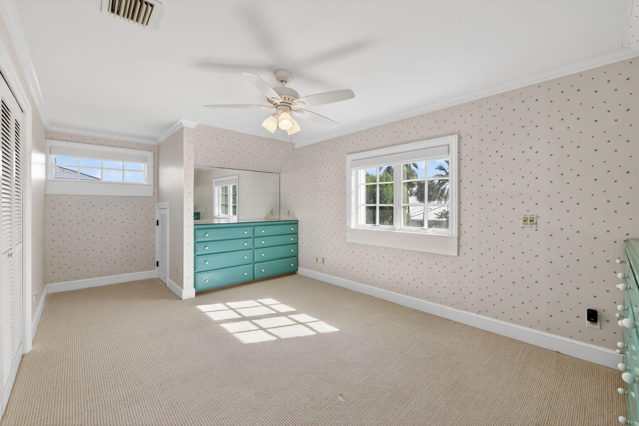 SAILFISH POINT - Residential