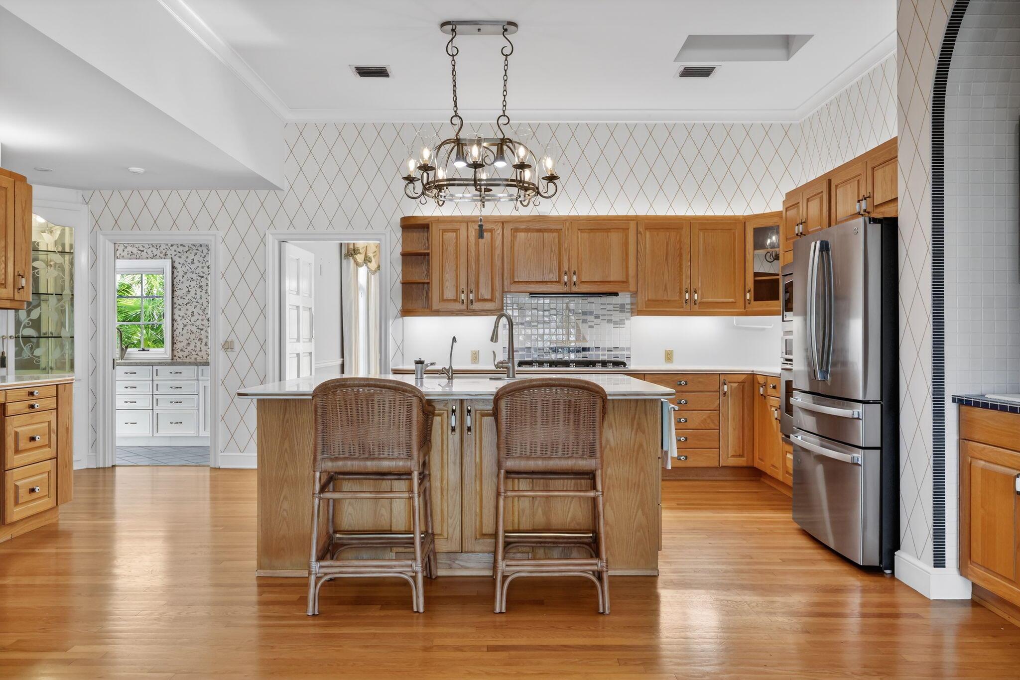 SAILFISH POINT - Residential