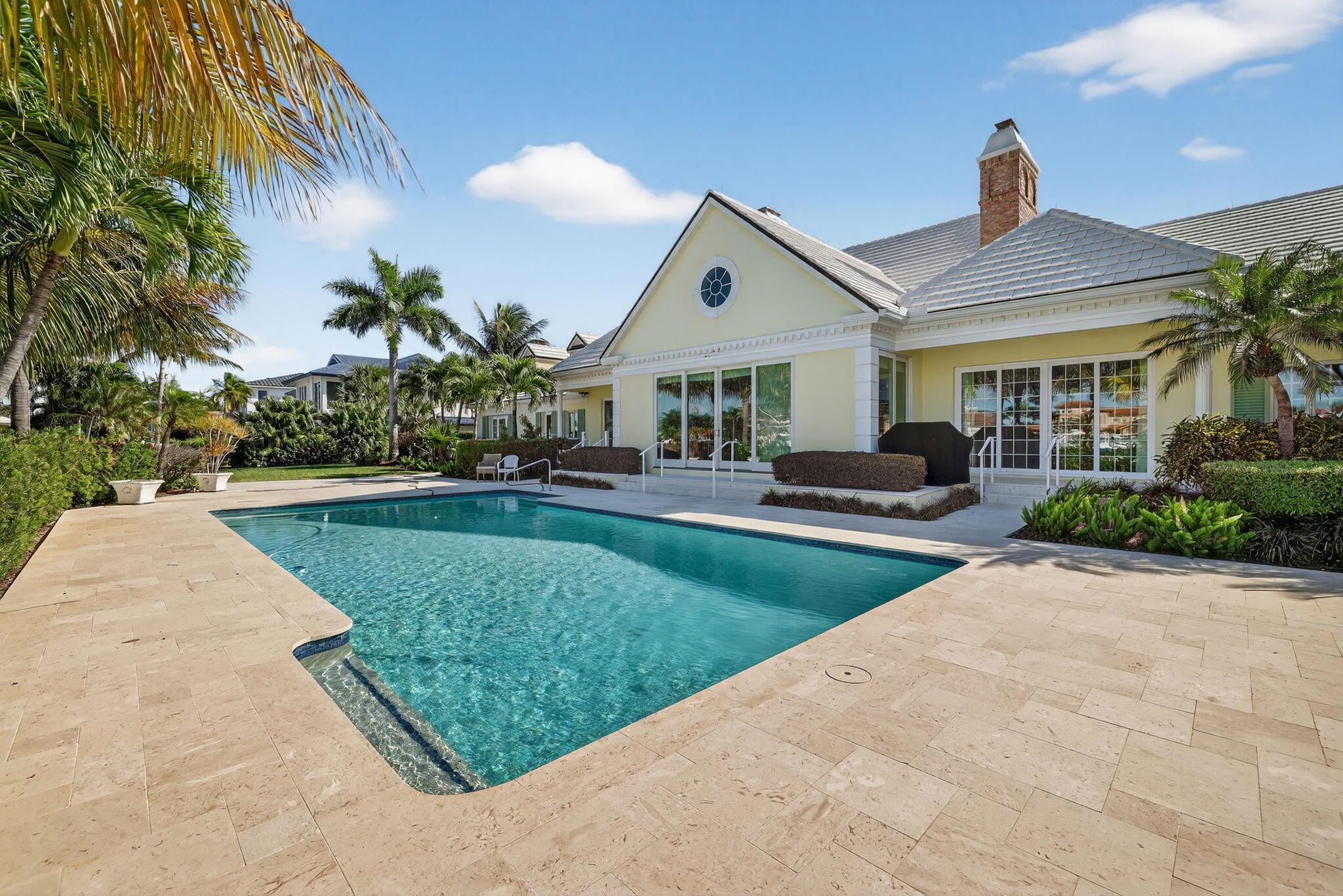SAILFISH POINT - Residential