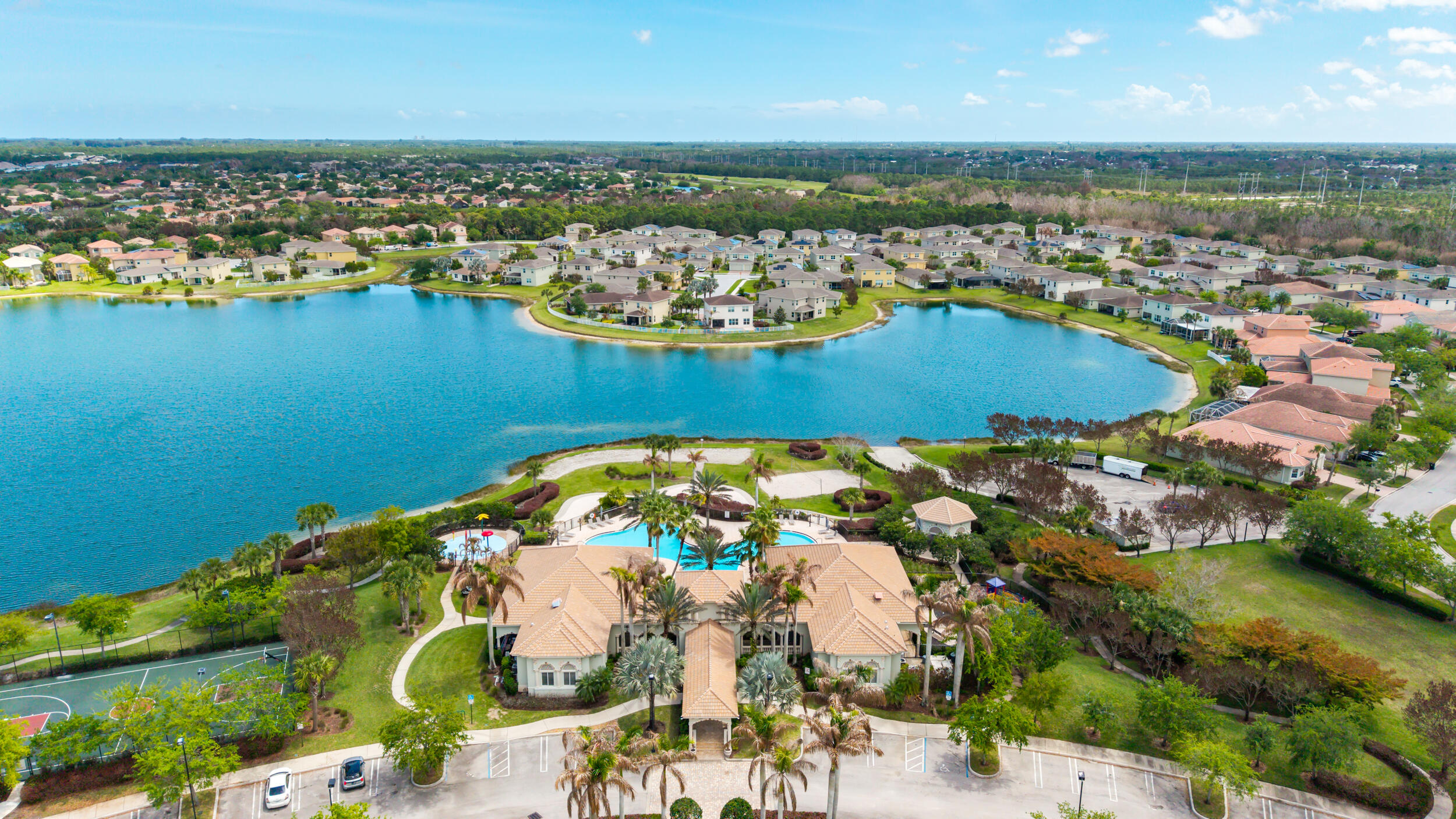 VIZCAYA FALLS PLAT 1 - Residential