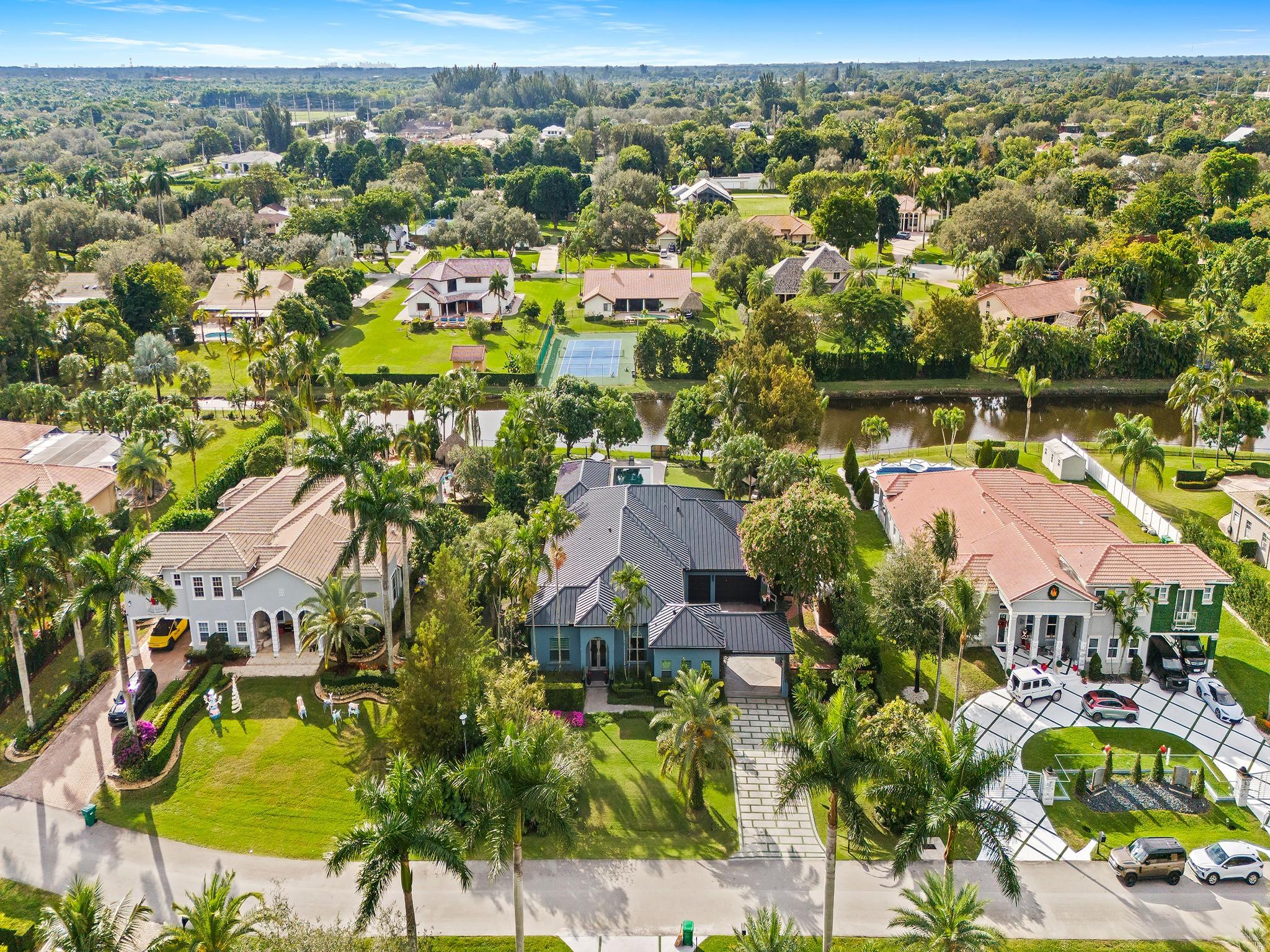 Signature Estates 172-31 - Residential