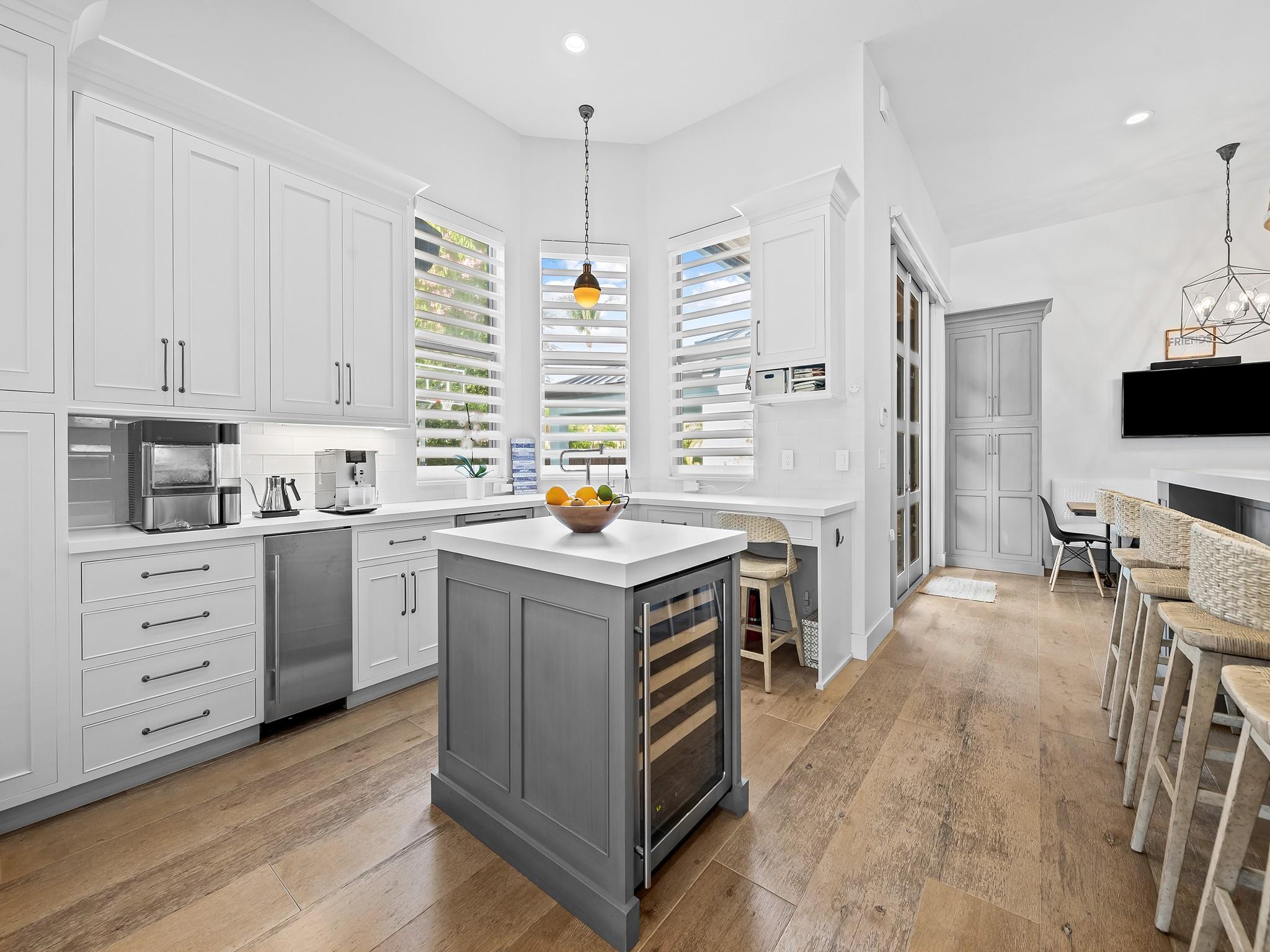 Signature Estates 172-31 - Residential