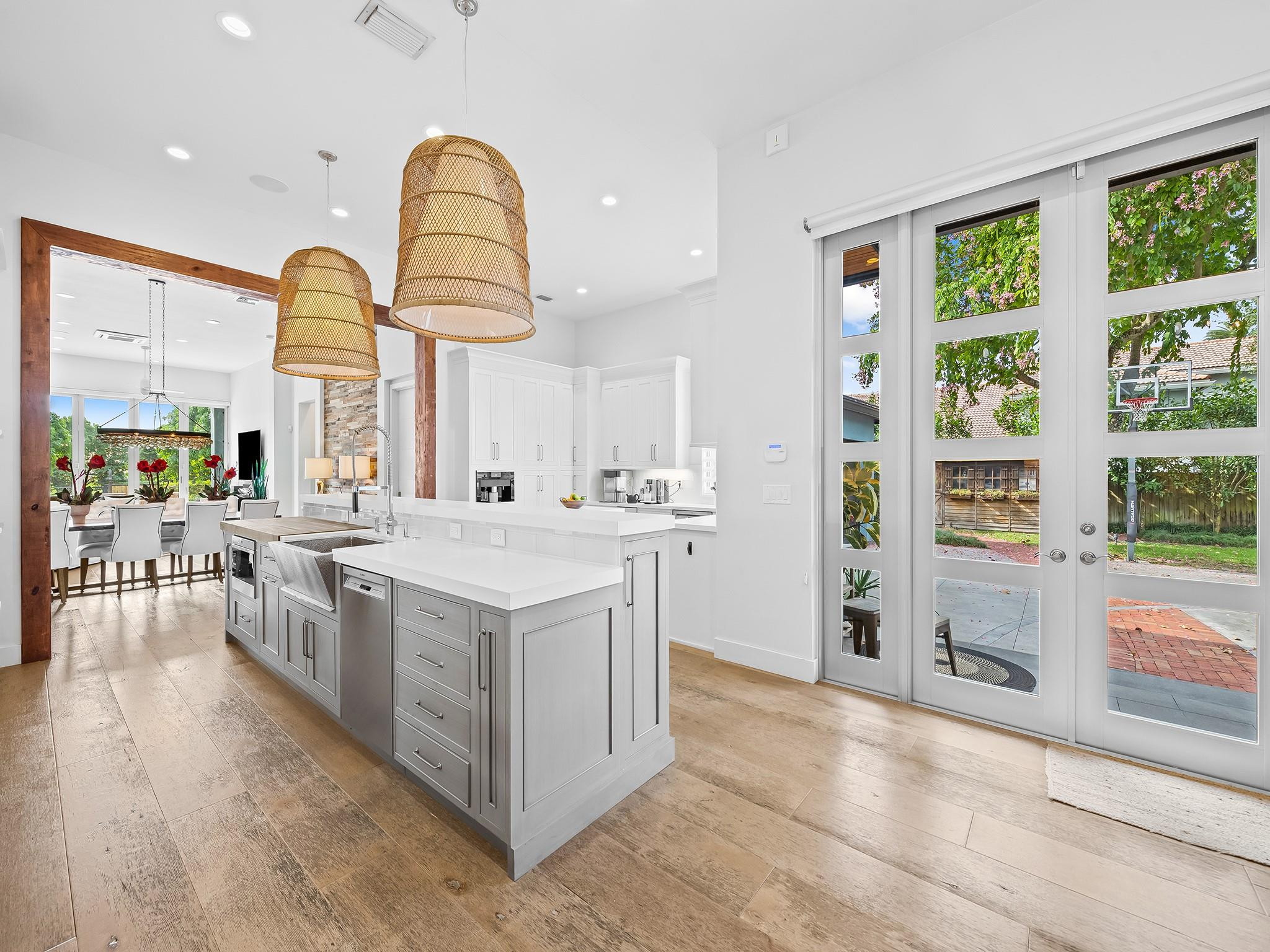 Signature Estates 172-31 - Residential