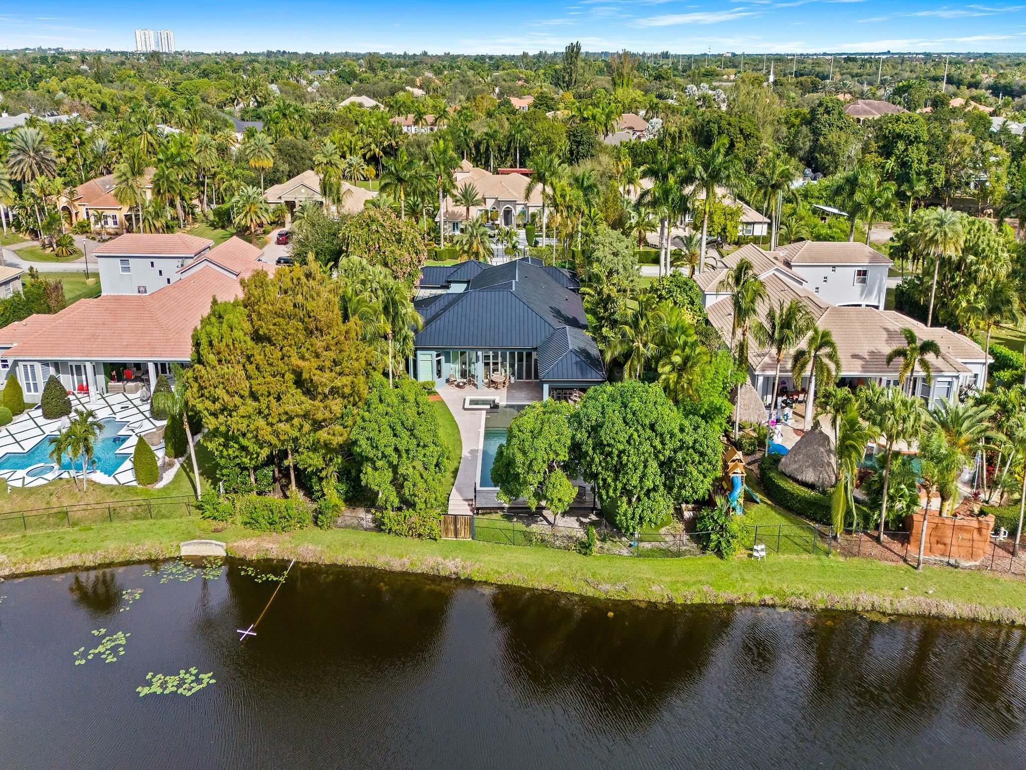 Signature Estates 172-31 - Residential