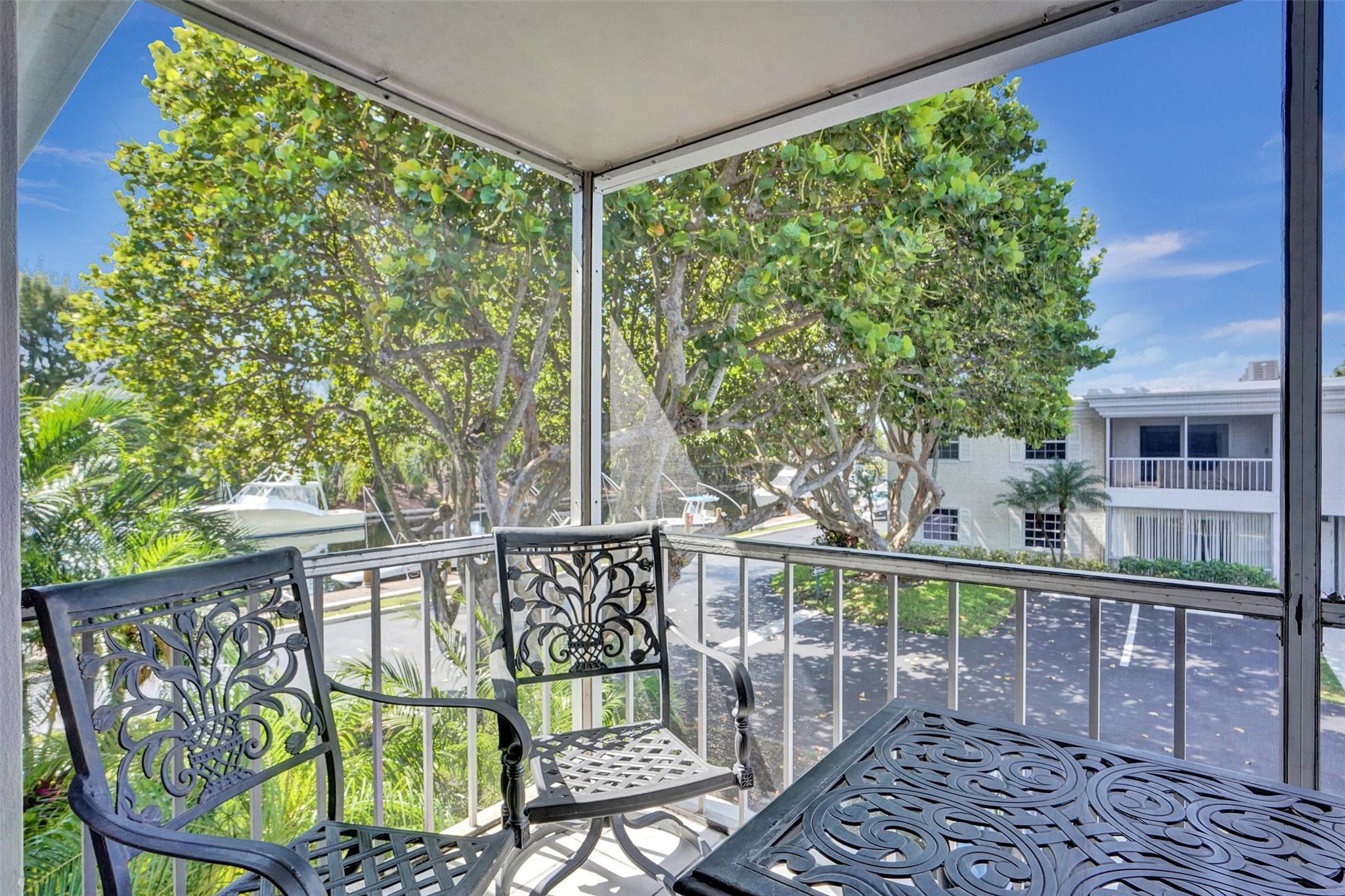6249 Bay Club Dr 4