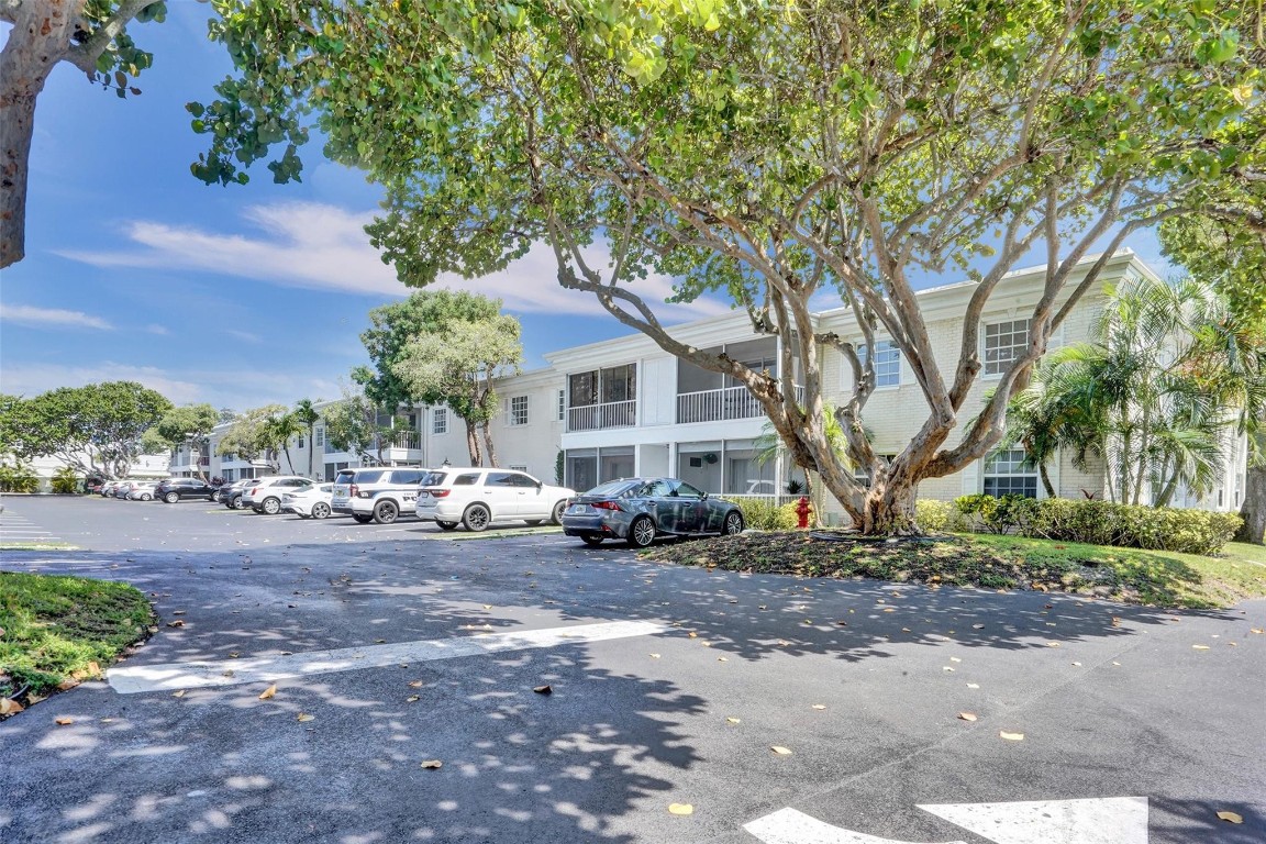 6249 Bay Club Drive 4