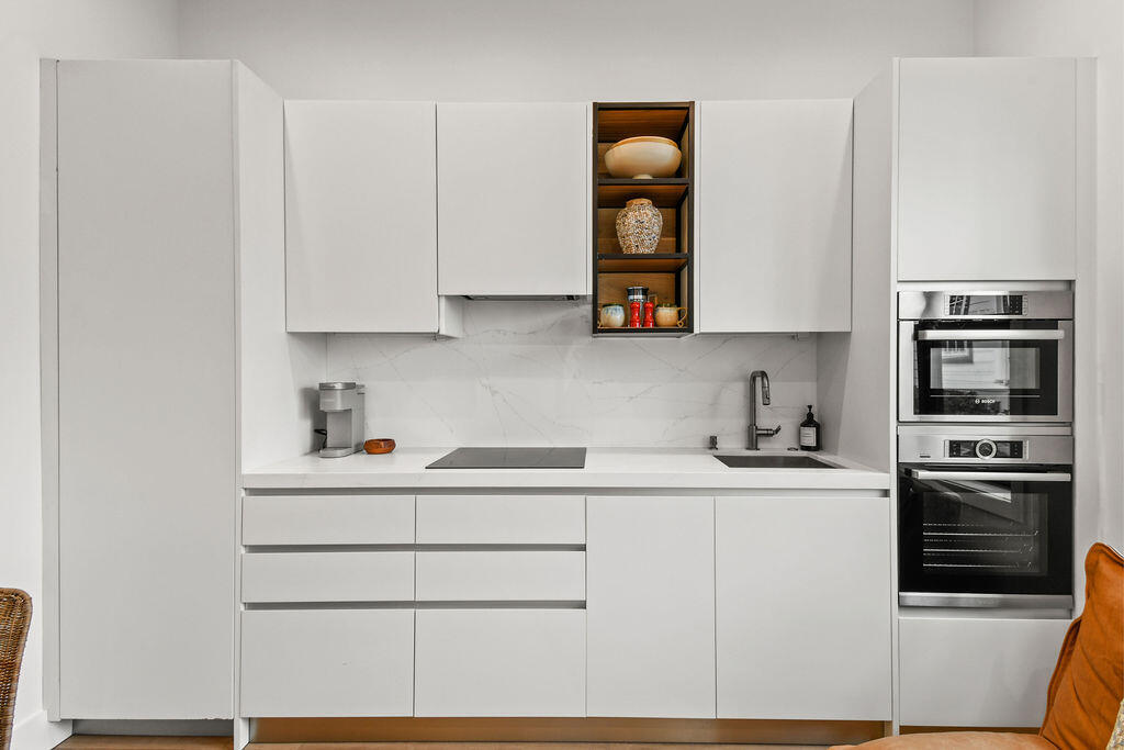 JEANETTE COURT - Residential Lease