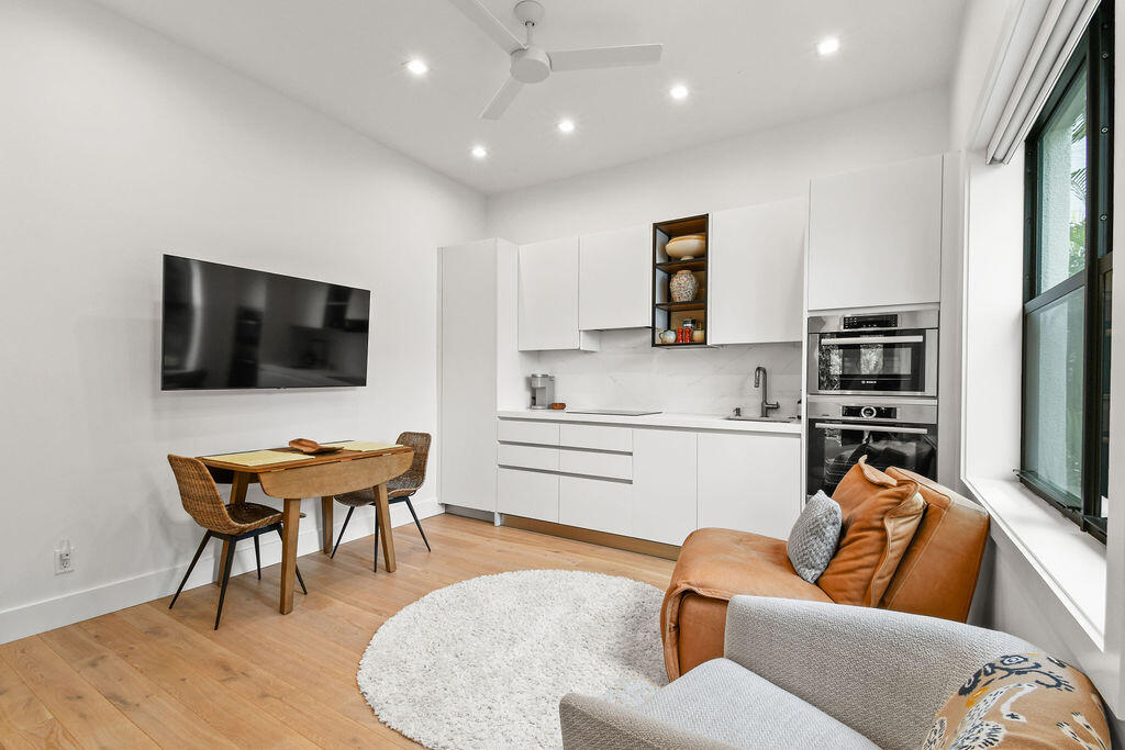 JEANETTE COURT - Residential Lease