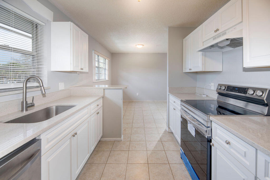 VISTA ST LUCIE BUILDINGS 9 THRU 20 - Residential