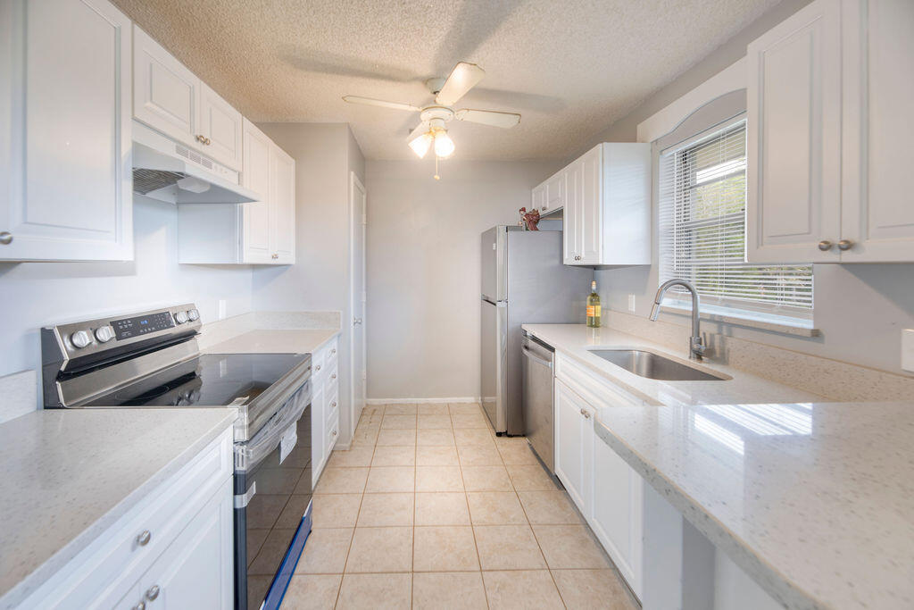 VISTA ST LUCIE BUILDINGS 9 THRU 20 - Residential