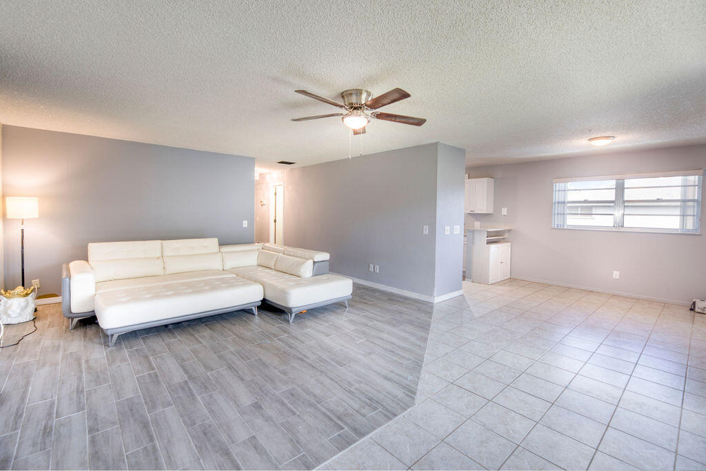 VISTA ST LUCIE BUILDINGS 9 THRU 20 - Residential