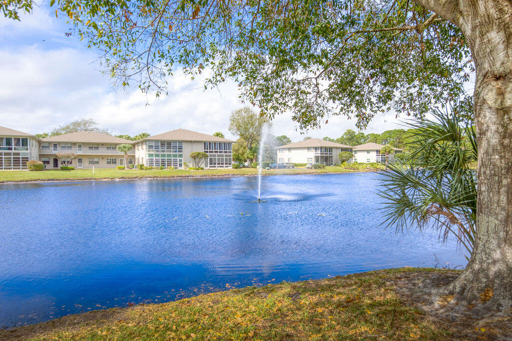 VISTA ST LUCIE BUILDINGS 9 THRU 20 - Residential