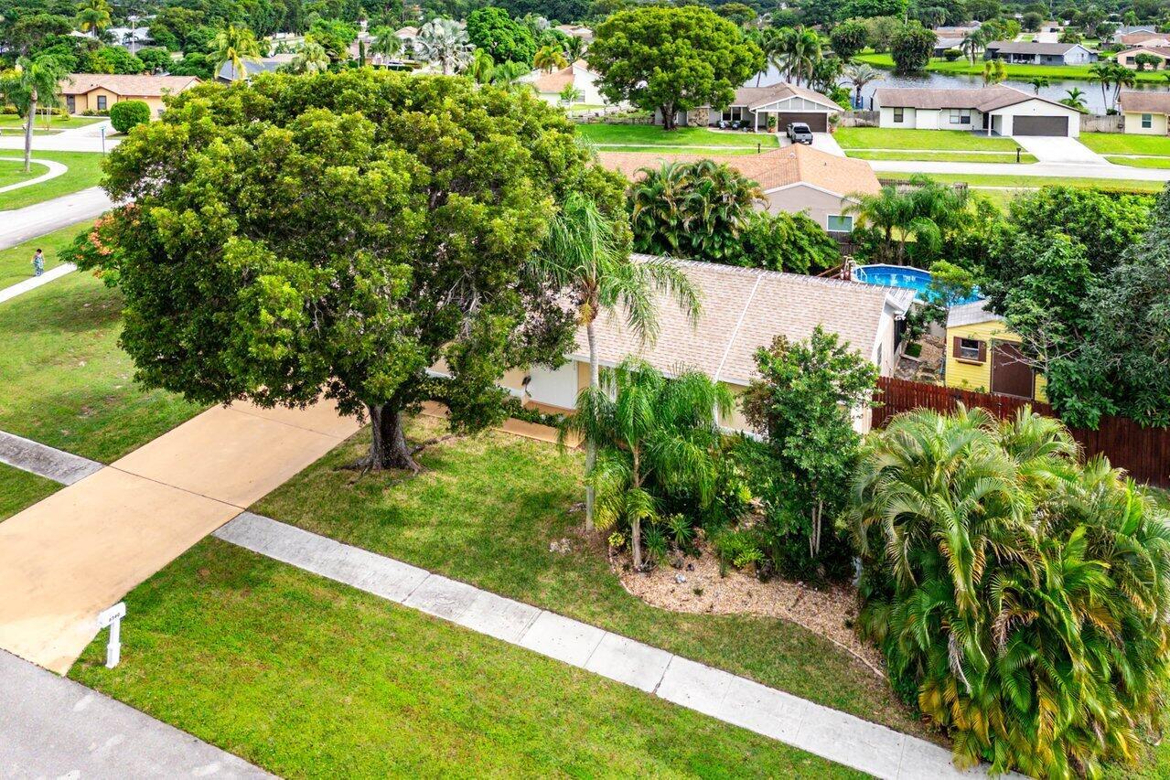 LE CHALET IV-B - Residential