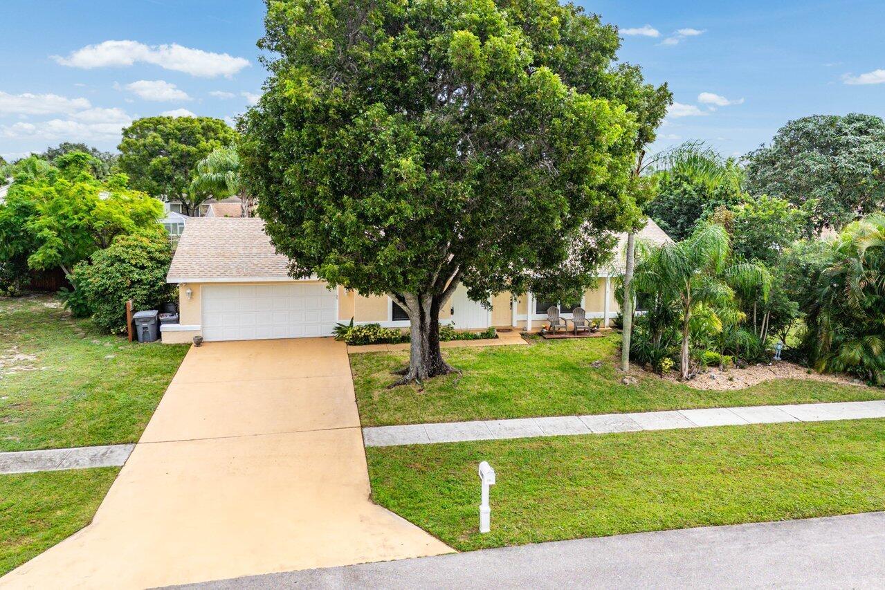 LE CHALET IV-B - Residential