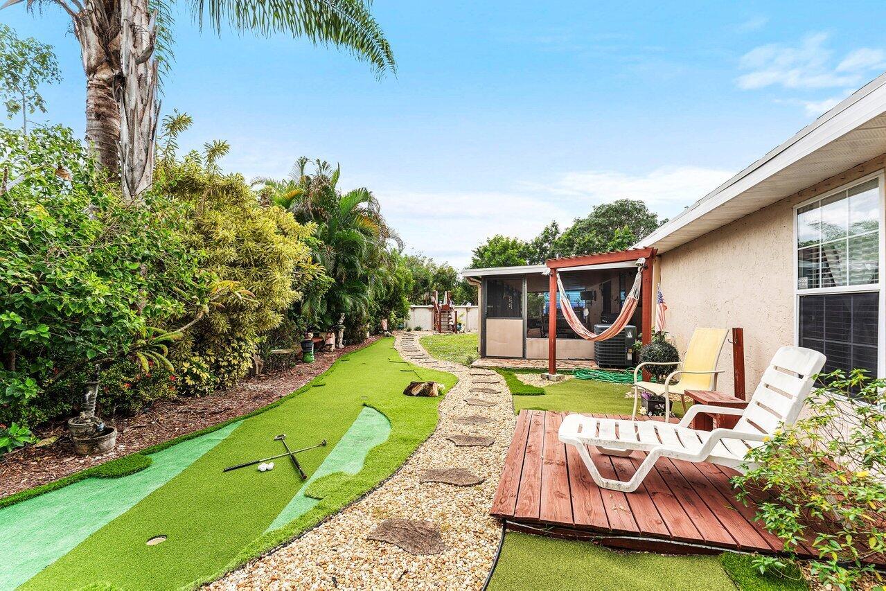 LE CHALET IV-B - Residential