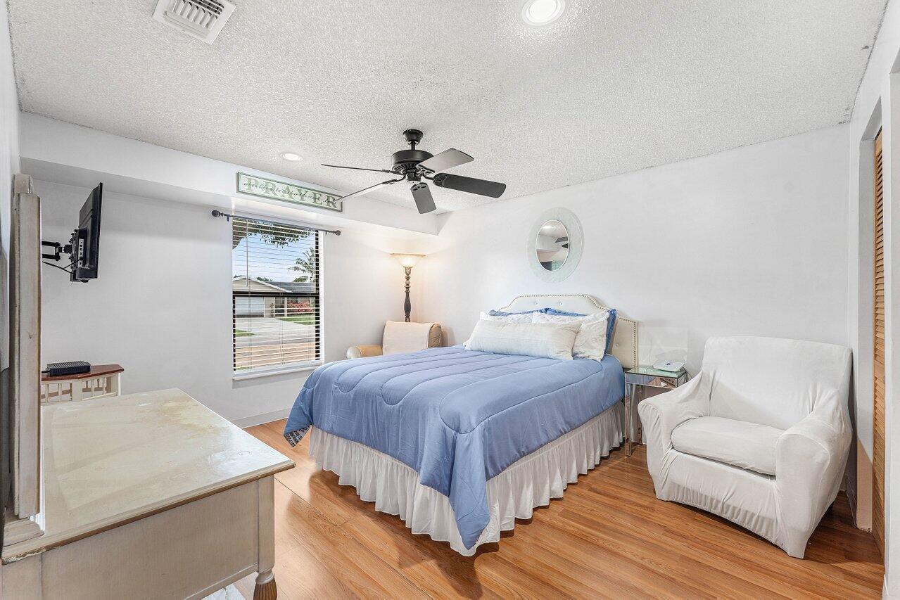 LE CHALET IV-B - Residential