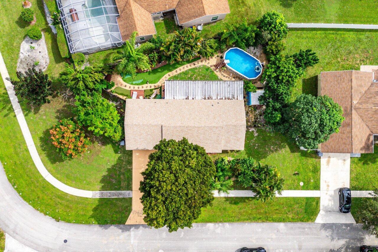 LE CHALET IV-B - Residential