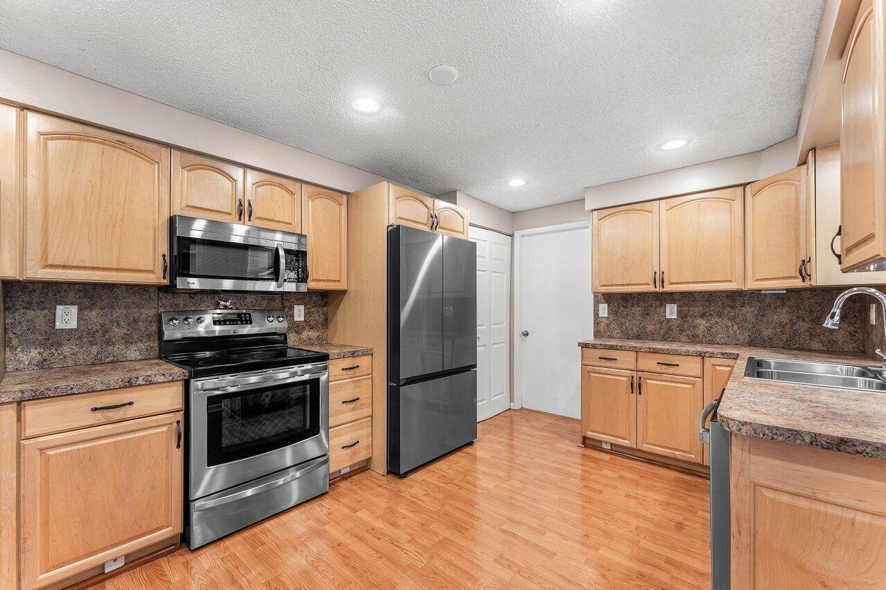 LE CHALET IV-B - Residential