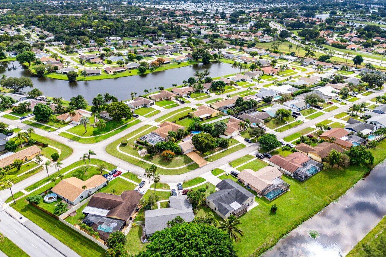 LE CHALET IV-B - Residential