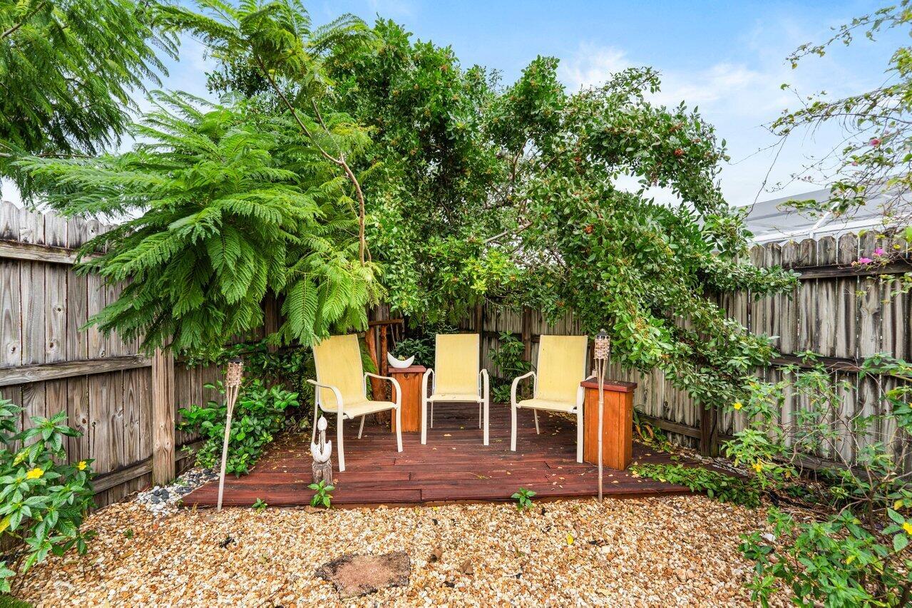 LE CHALET IV-B - Residential