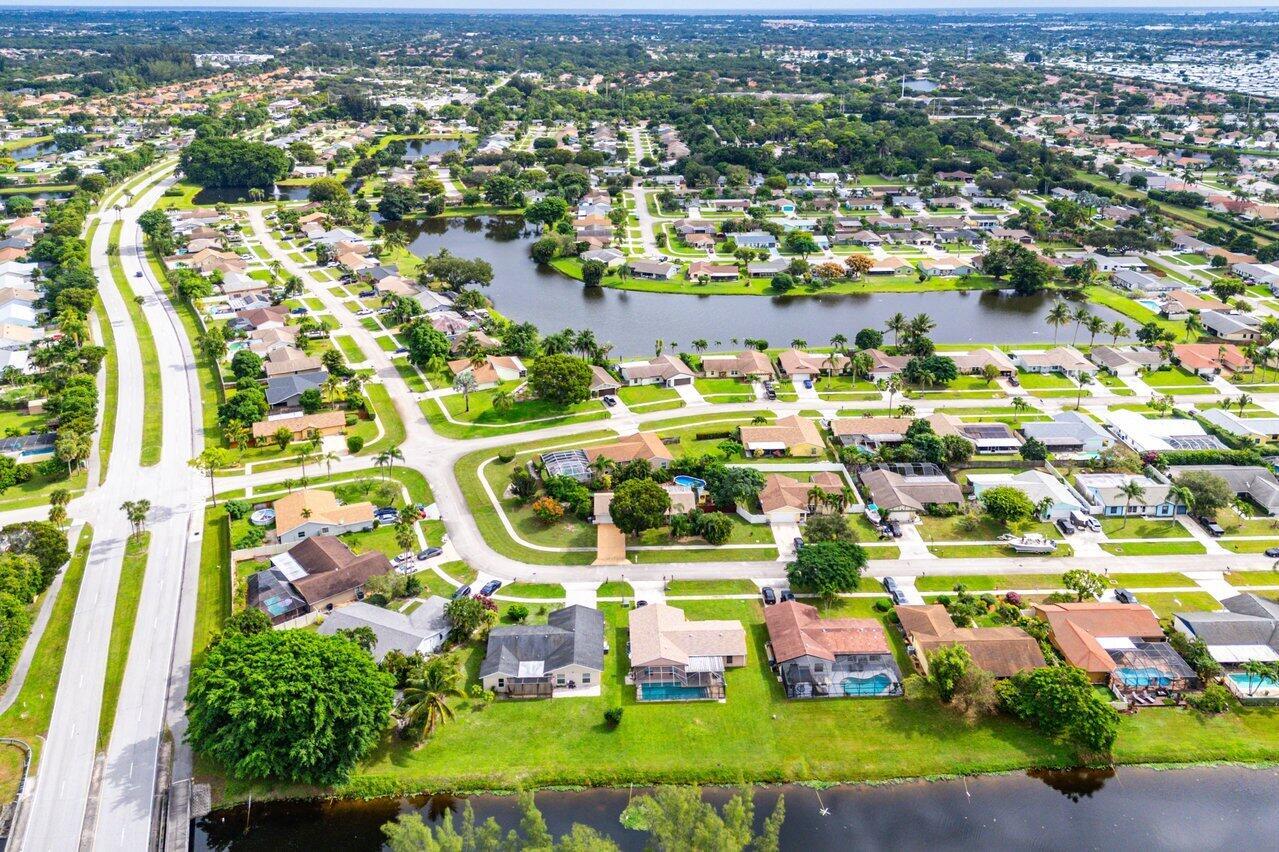 LE CHALET IV-B - Residential