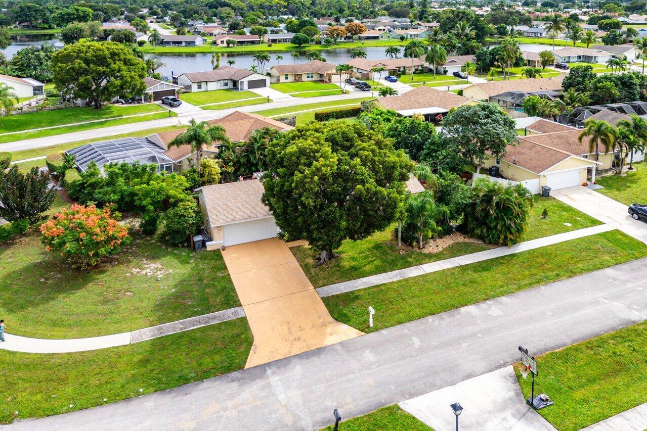 LE CHALET IV-B - Residential