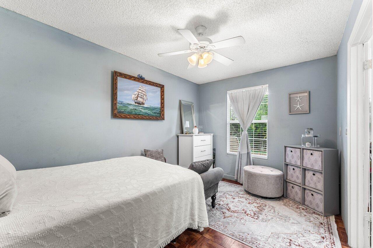 LE CHALET IV-B - Residential