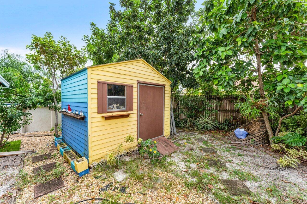 LE CHALET IV-B - Residential