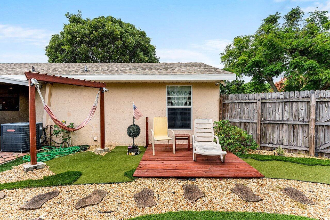 LE CHALET IV-B - Residential