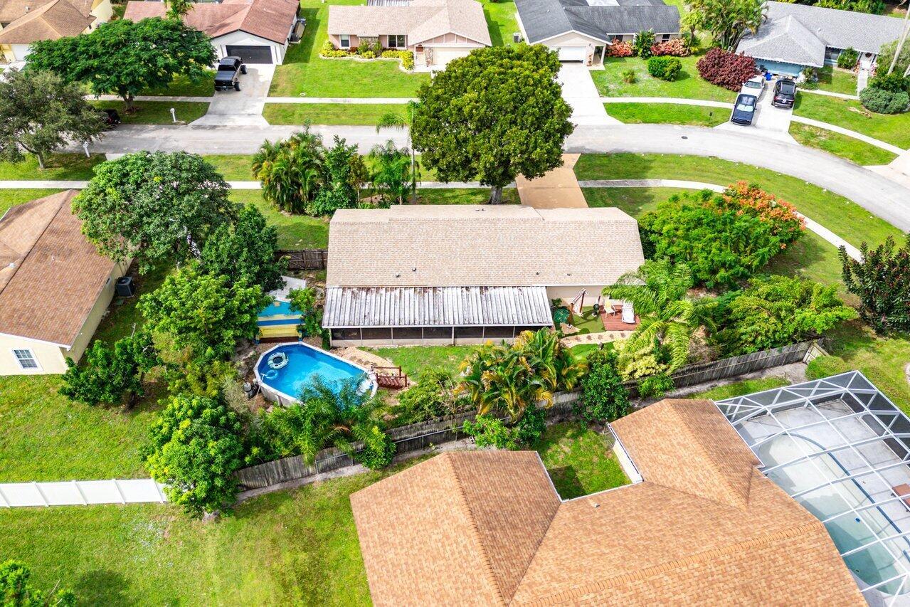 LE CHALET IV-B - Residential