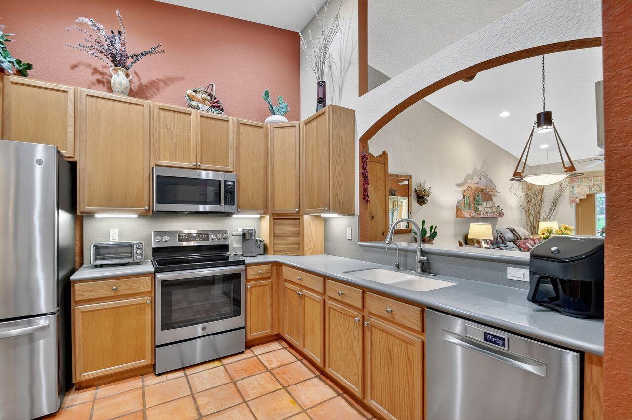 9484 Swansea Lane