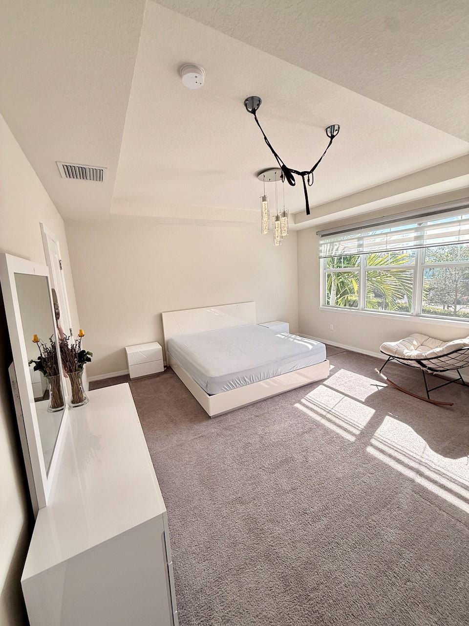 Hillcrest Country Club So - Residential Lease