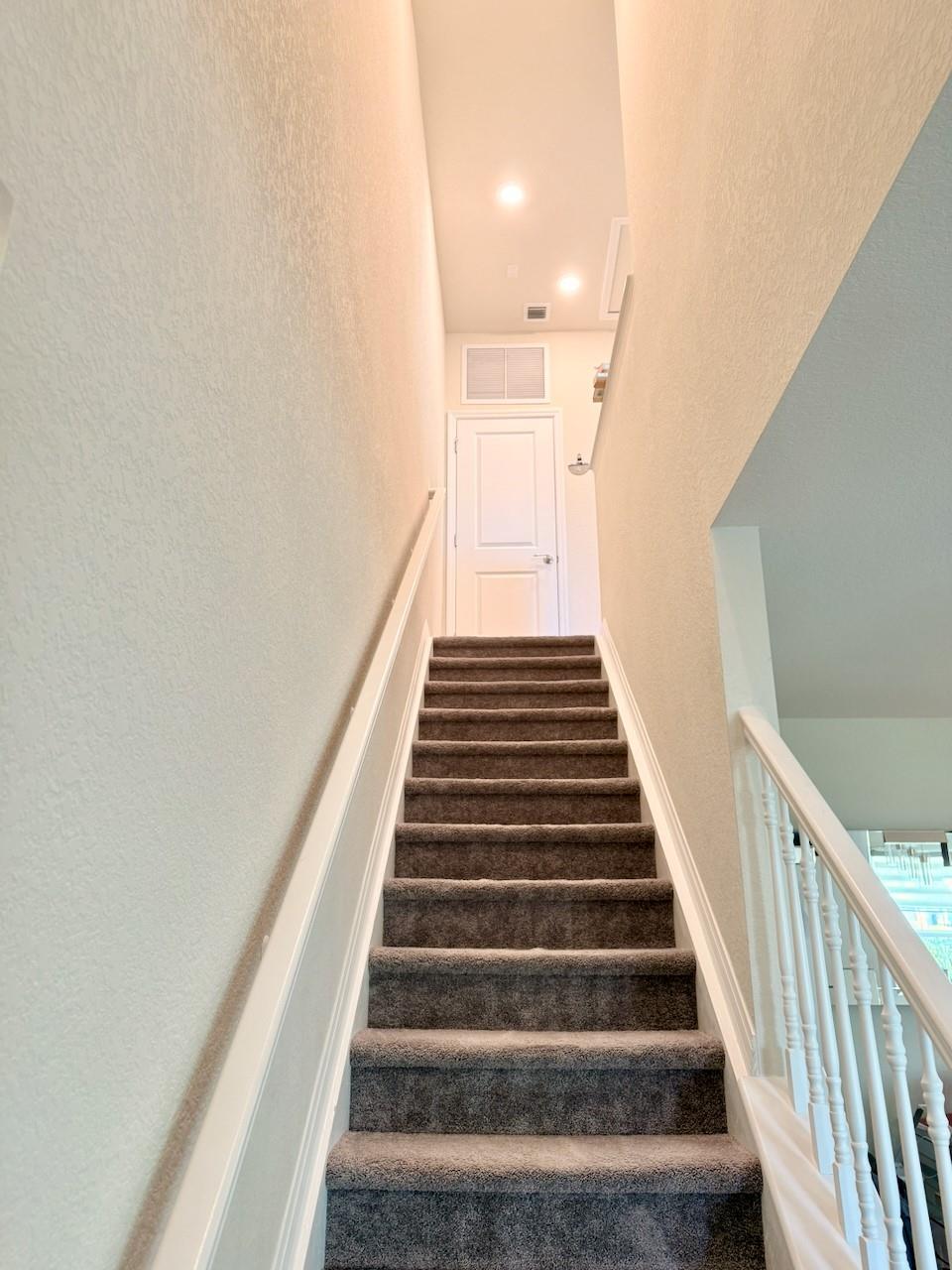 Hillcrest Country Club So - Residential Lease