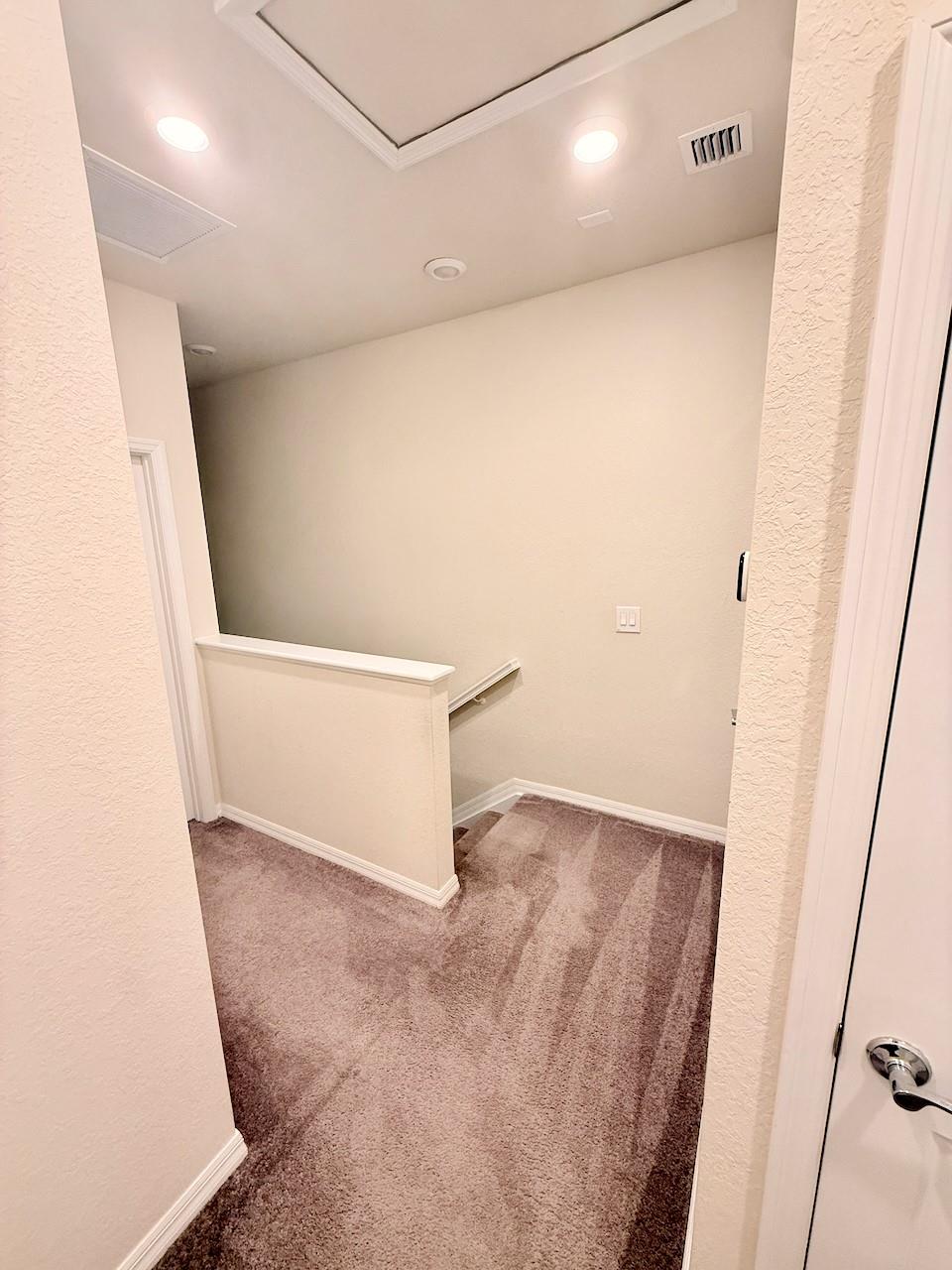 Hillcrest Country Club So - Residential Lease