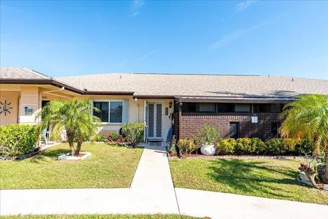 522 Ponderosa Drive Unit 33b, Fort Pierce, FL MLS: R11071971