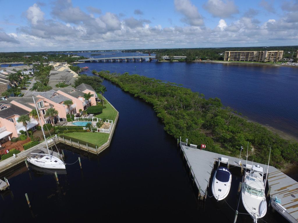 Photo of 1000 N Us Highway 1, Jupiter, FL 33477 (MLS # R11111220)