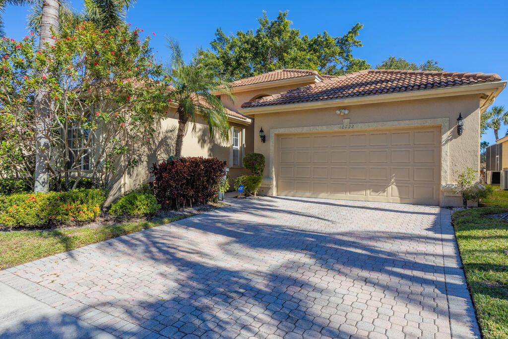 Photo of 10722 Grande Palladium Way, Boynton Beach, FL 33436 (MLS # R11043468)