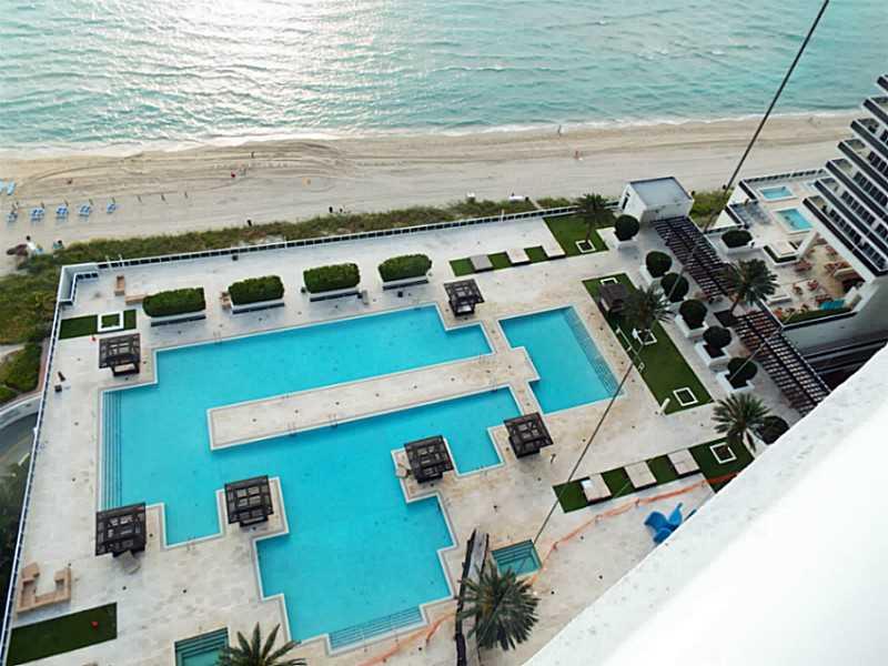 Beach Club 3 - Residential