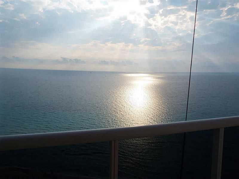 Beach Club 3 - Residential