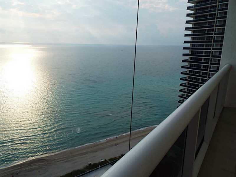 Beach Club 3 - Residential