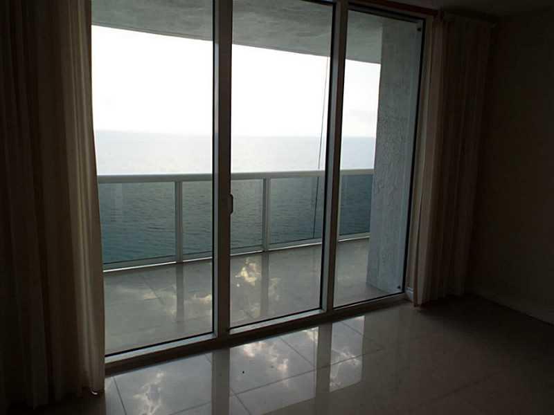 Beach Club 3 - Residential