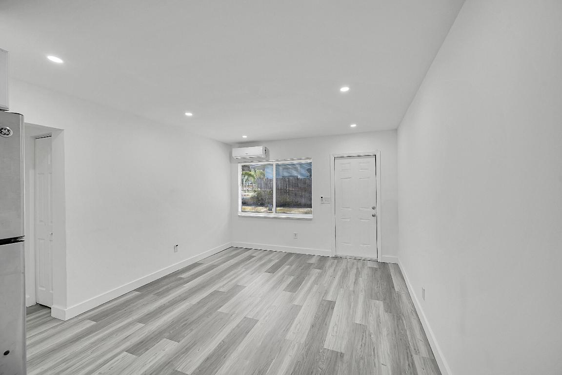 PLEASANT HEIGHTS - Residential Lease