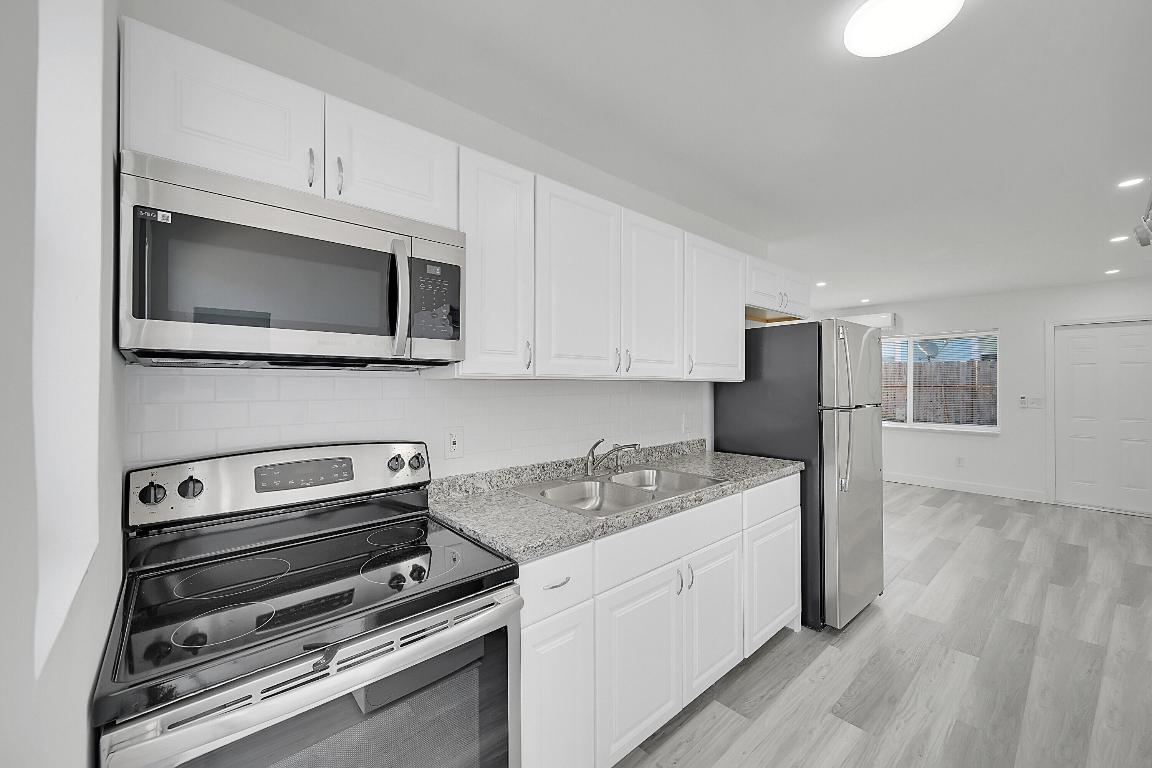 PLEASANT HEIGHTS - Residential Lease