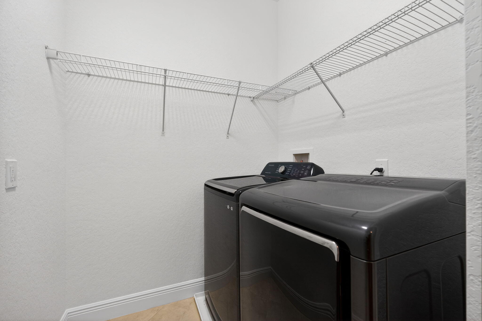 PALOMA - Residential Lease