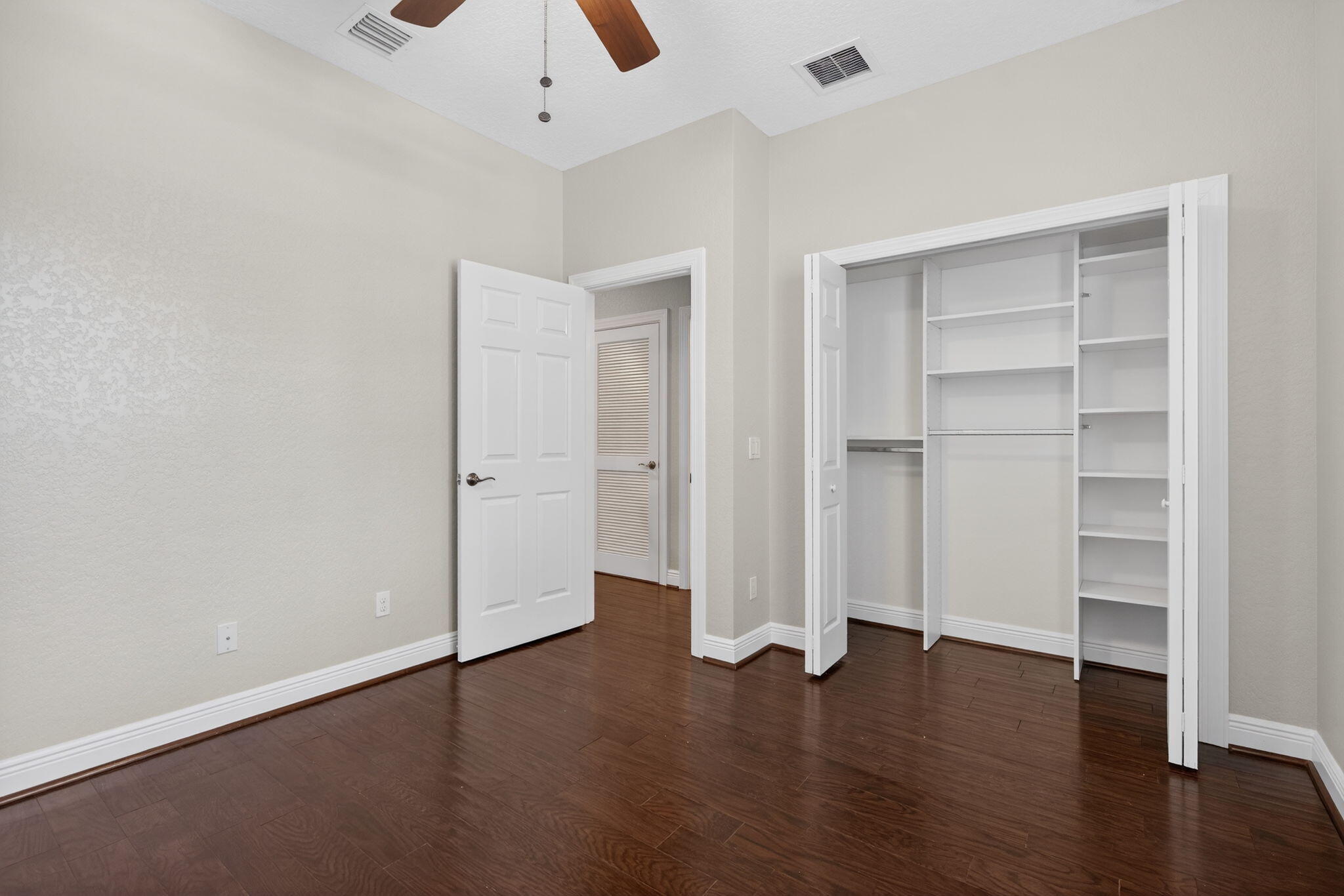 PALOMA - Residential Lease